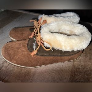 Womens Sperry Topsider Duck Bootie Slippers- Like new without tags. Size 10